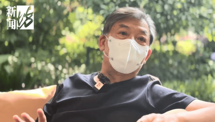 臭到离谱! 独居老人疯狂囤垃圾，3600万豪宅变垃圾场，邻居被迫卖房