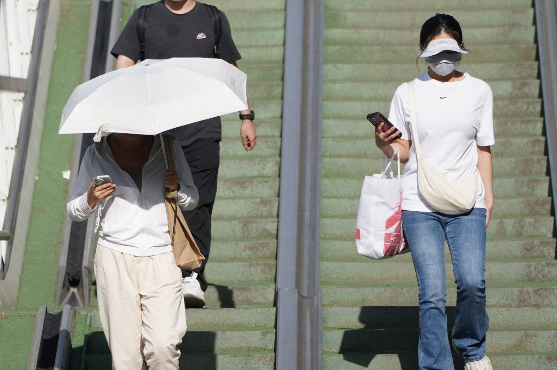 北京今日超七成气象站最高气温破35℃，丰台国际公园39.9℃
