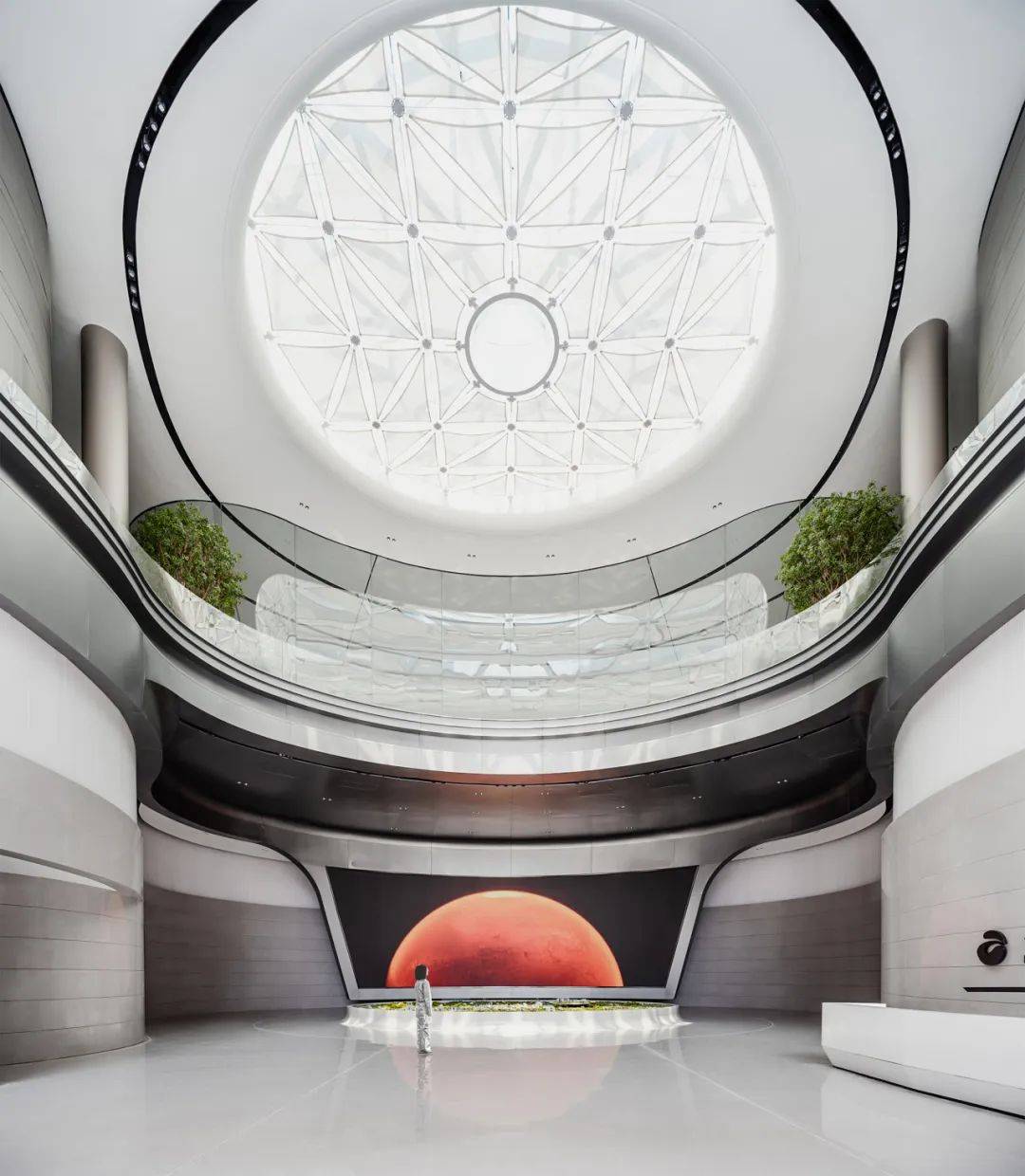 广州科学城广开云领科技城全球路演中心 / 共生形态设计