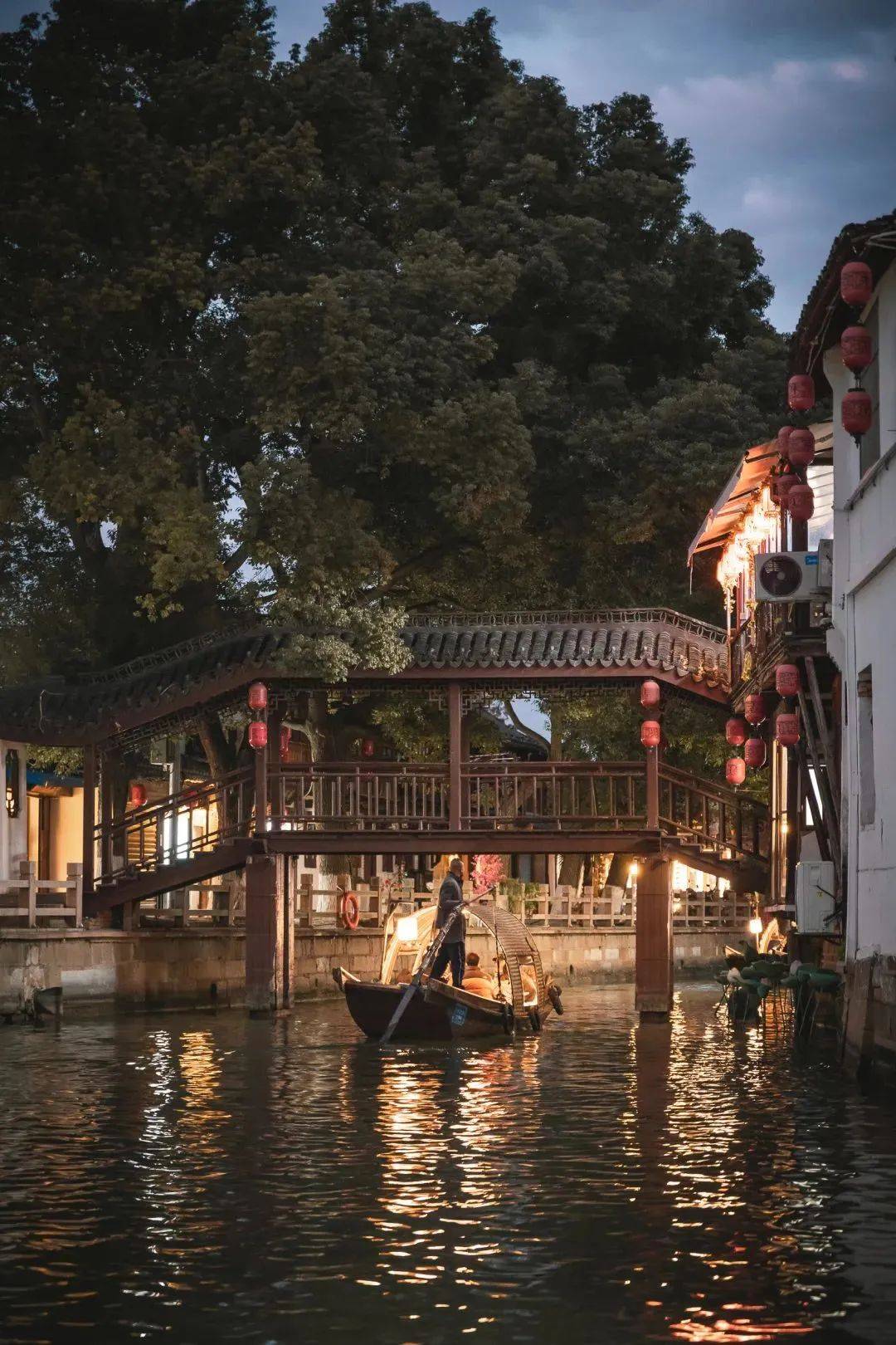 【乐游】雨季限定浪漫！乘船体验烟雨江南→__【乐游】雨季限定浪漫！乘船体验烟雨江南→
