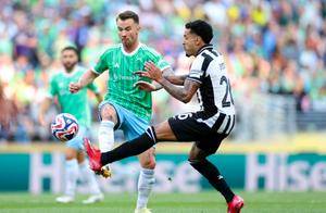 2-1！曼联旧将送助攻 南美球队迎本届世俱杯首胜 美职联一胜难求