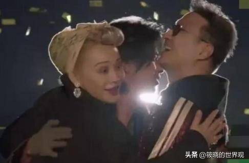明星艺人分寸感_汪峰牵手宁静 森林北评论区沦陷_汪峰宁静亲密互动