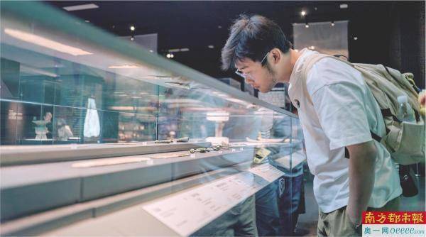 1997年出生的B站UP主，4小时串讲195件顶级国宝？咋做到的
