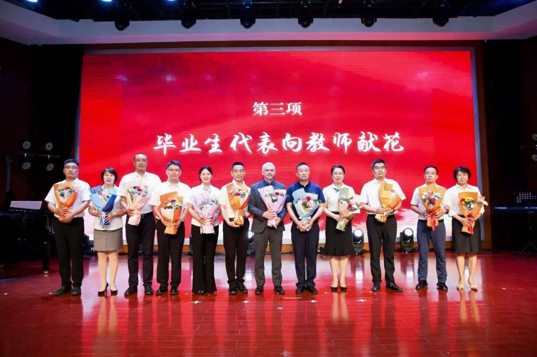 大连高中政治老师推荐
第1张
大连高中政治老师推荐
第1张