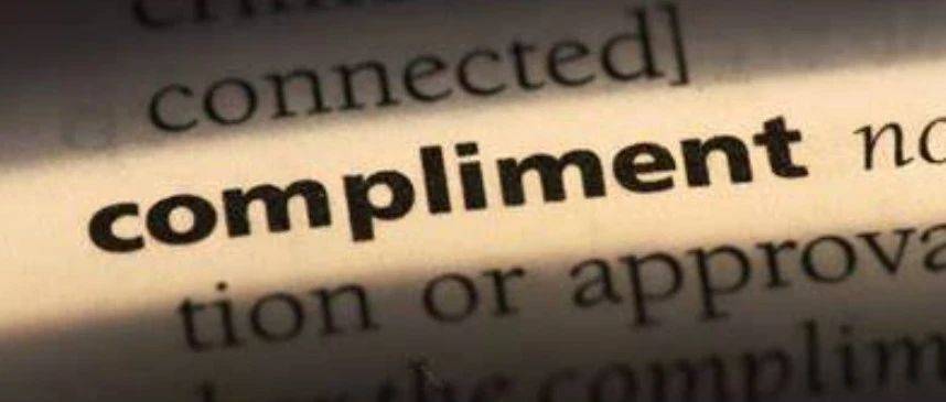 compliment”和“complement”的不同以及用法！_to_sth_or