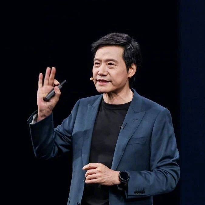 雷军发文：再次刷新纪录！坚定对标保时捷！此前新车爆火催生黄牛