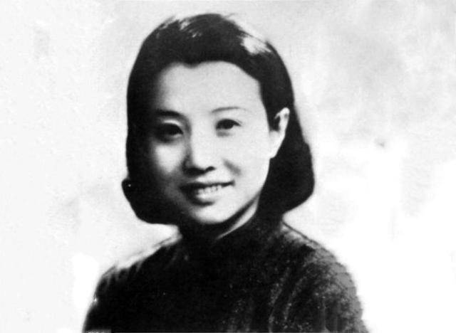 1955年，48岁女叛徒被判枪决，毛主席拍案大怒：她是咱全党的恩人