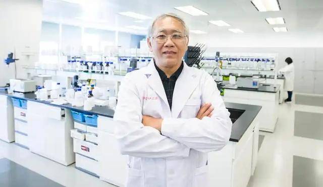 原创             美国赶走大批中国科学家后，聘用了印度专家，结果如何？