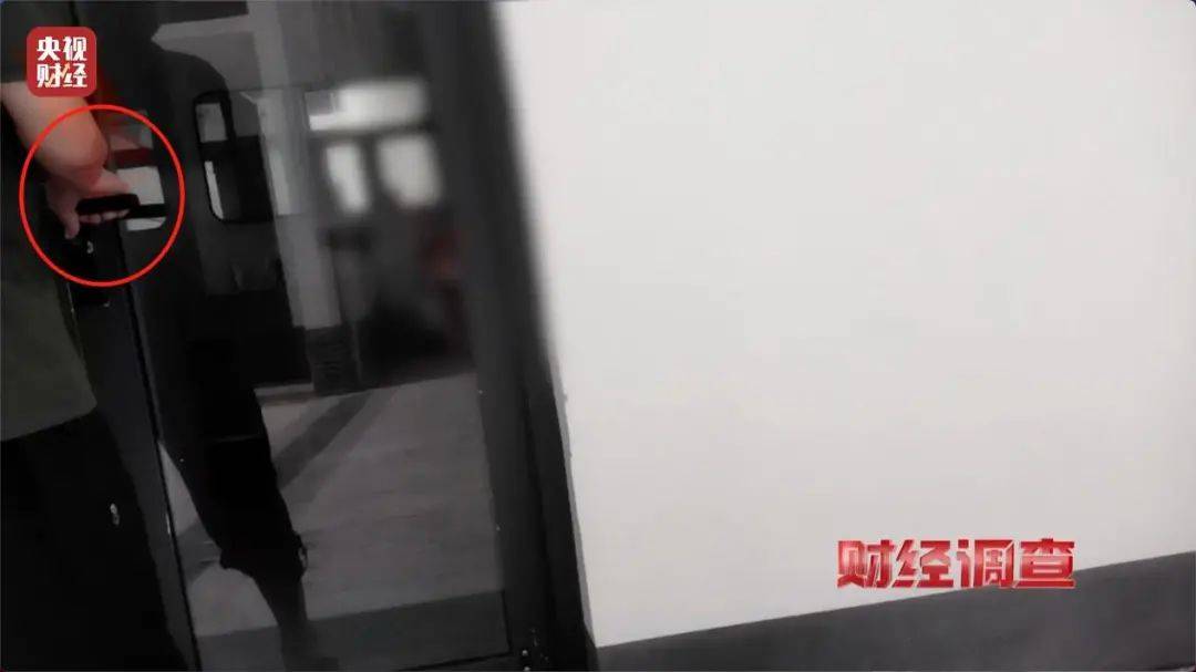 “村民素质低、有活动才开门” ，农村新公厕只能看不能用？