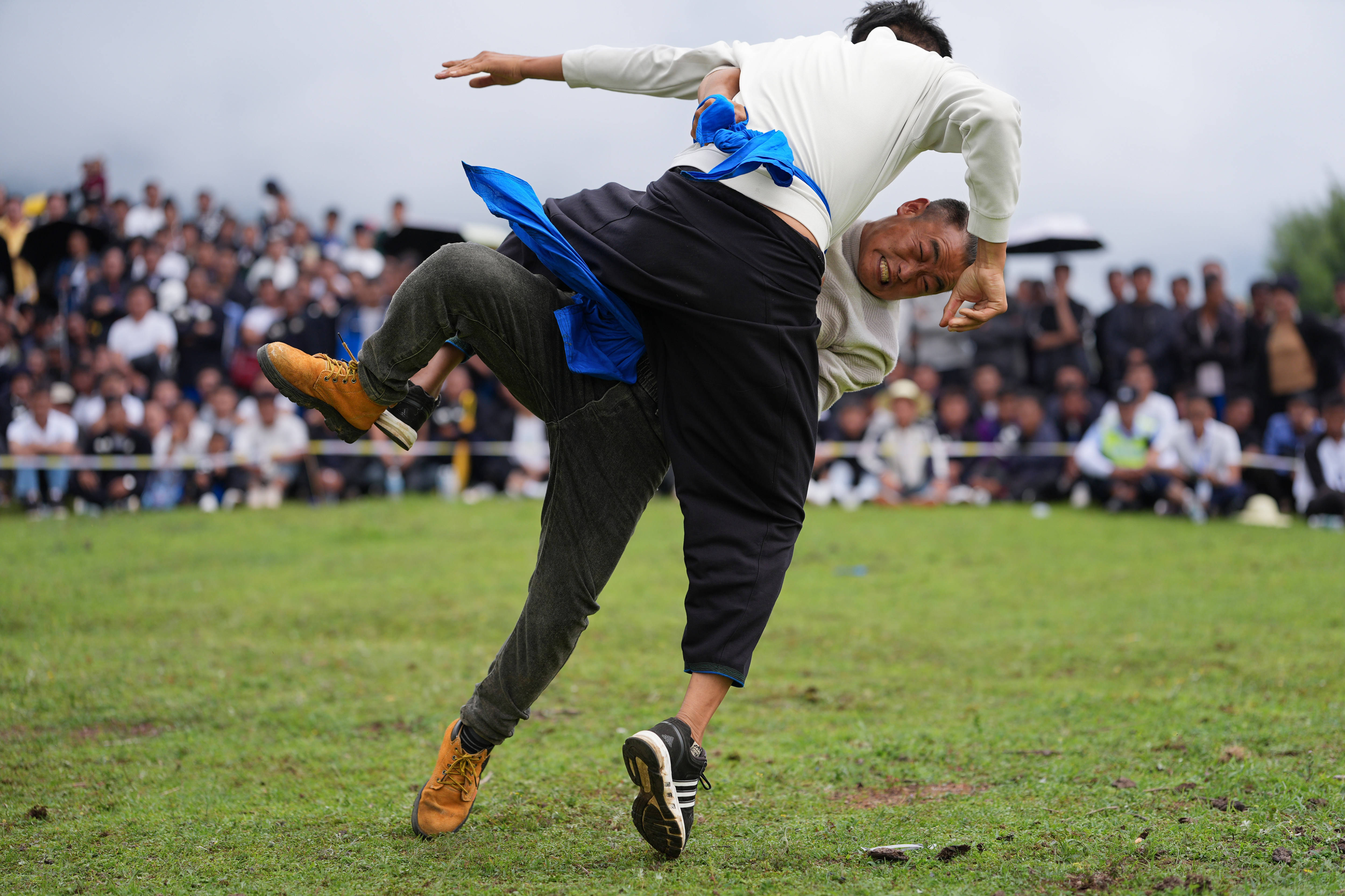 "火把原乡"四川省布拖县欢庆彝族火把节