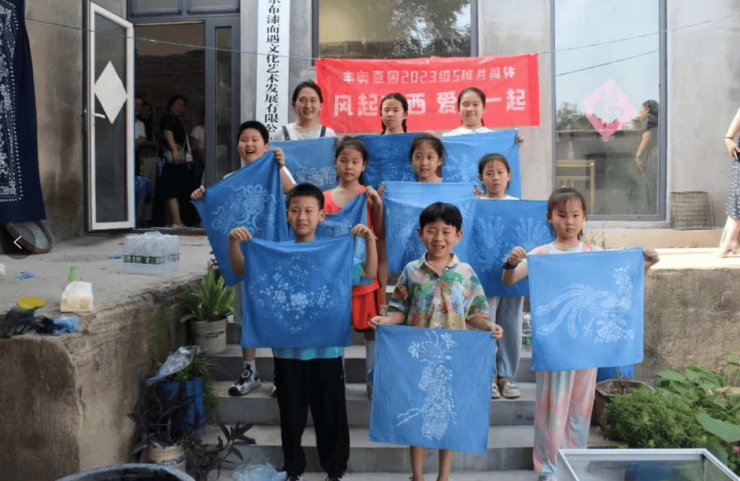 济南市高新区：“三引导”行动结硕果，家校社协同育人创全省典范