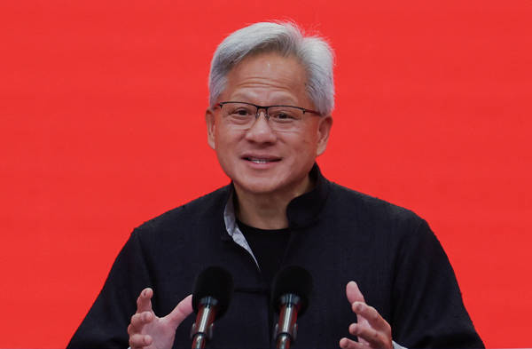 “中国市场需求强劲，英伟达向台积电追单30万块H20芯片”