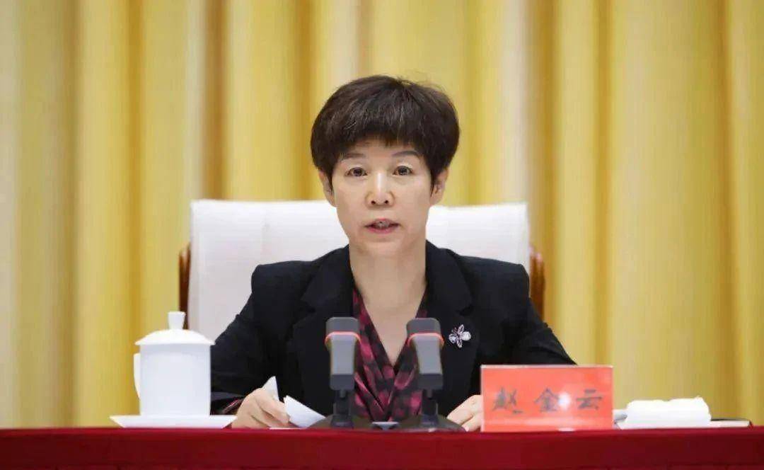 甘肃省原副省长赵金云涉两罪名被提起公诉：夫妻同腐合伙敛财，其夫曾任敦煌市委书记