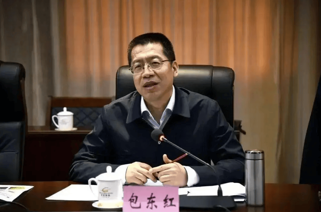 甘肃省原副省长赵金云涉两罪名被提起公诉：夫妻同腐合伙敛财，其夫曾任敦煌市委书记