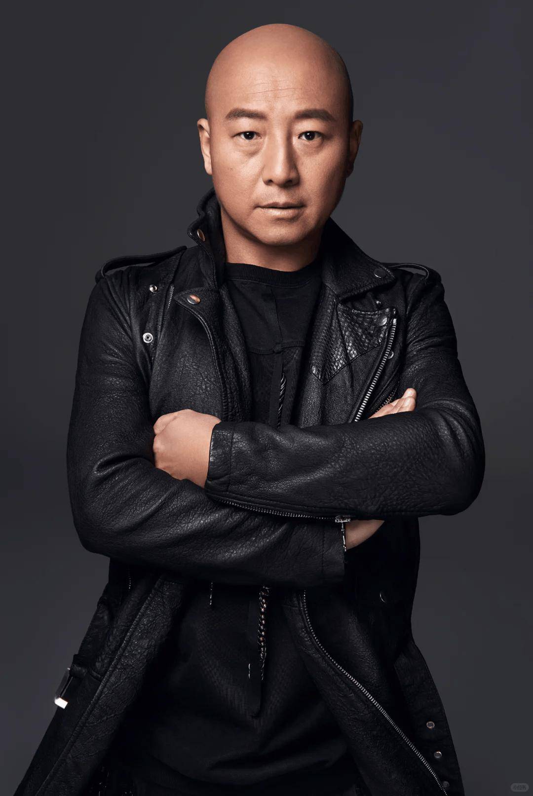 演员周晓鸥曾是知名的歌手被吴京忽悠演反派今在扫毒风暴出圈