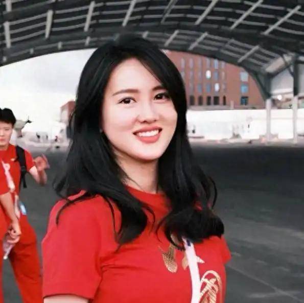 陈若琳再创辉煌：全红婵与泳坛的沉默致敬