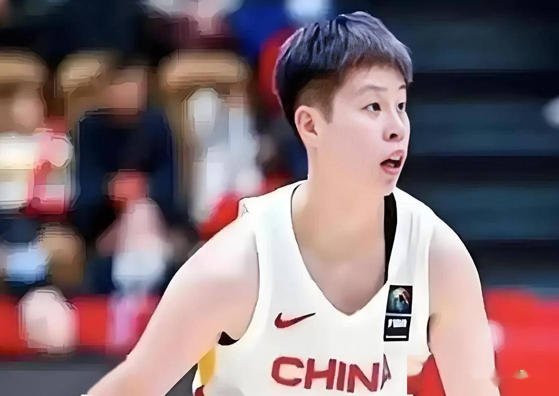 亚洲杯输日本队最大败笔是选了李缘，标准应该是能力第一经验第二