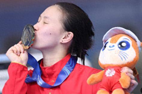 陈芋汐：从全红婵搭档到世锦赛四冠王的华丽蜕变