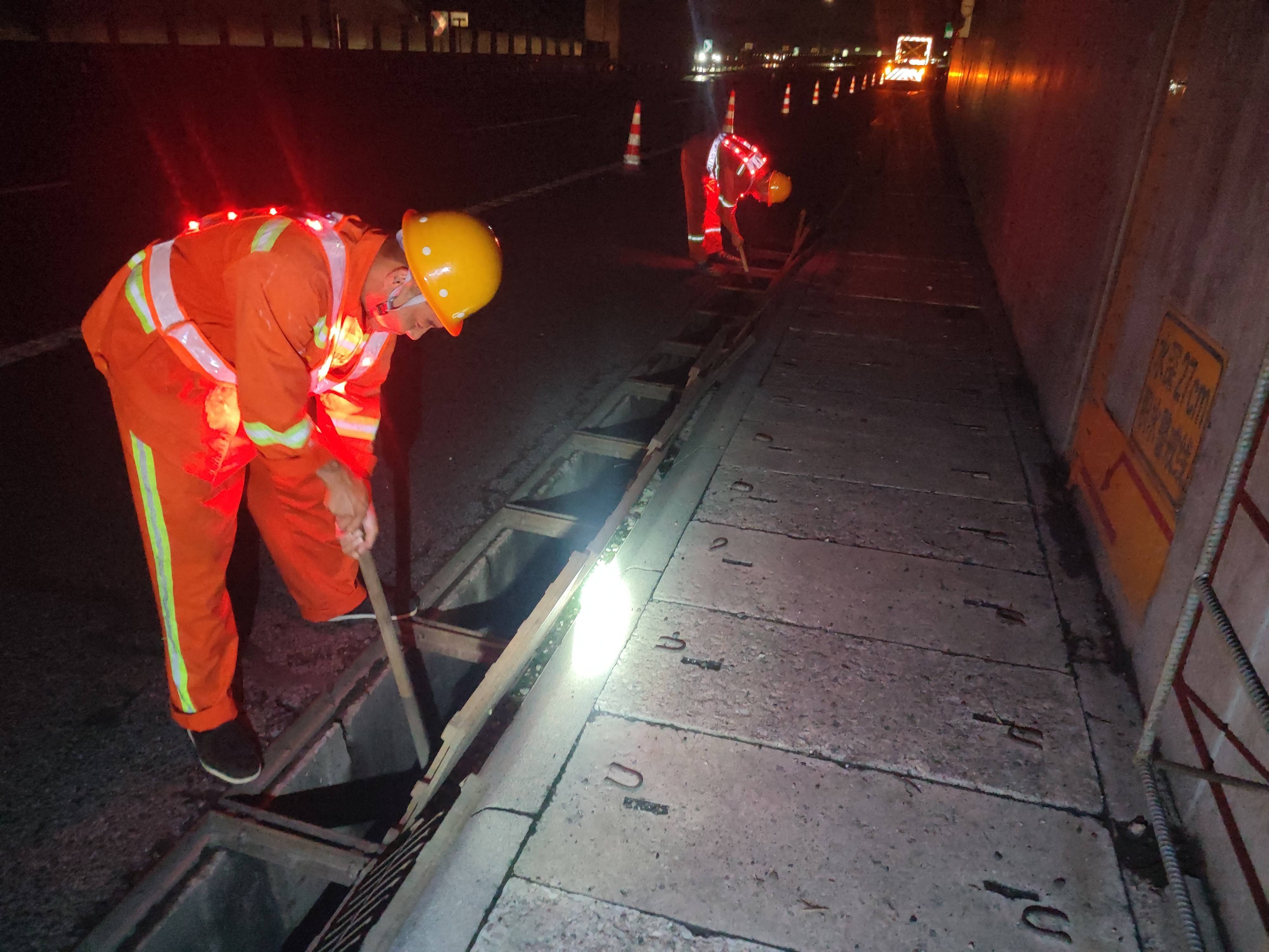 再迎强降雨，北京高速公路1000余名人员进入备勤状态