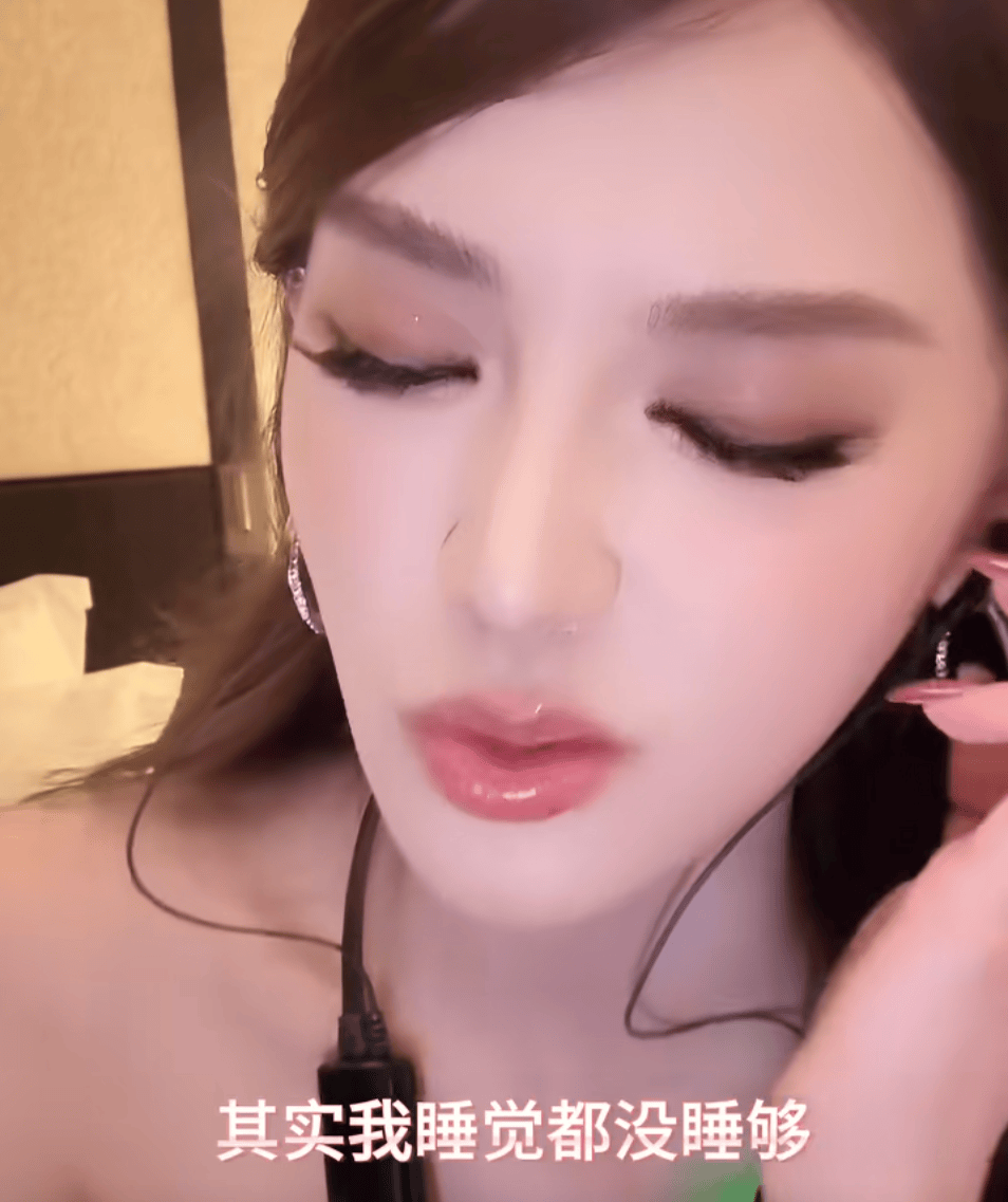 图片[16]-百万粉丝网红“迅猛龙特蕾莎”正式入学复旦，直言“不想跟同学社交，占用休息时间” -华闻时空