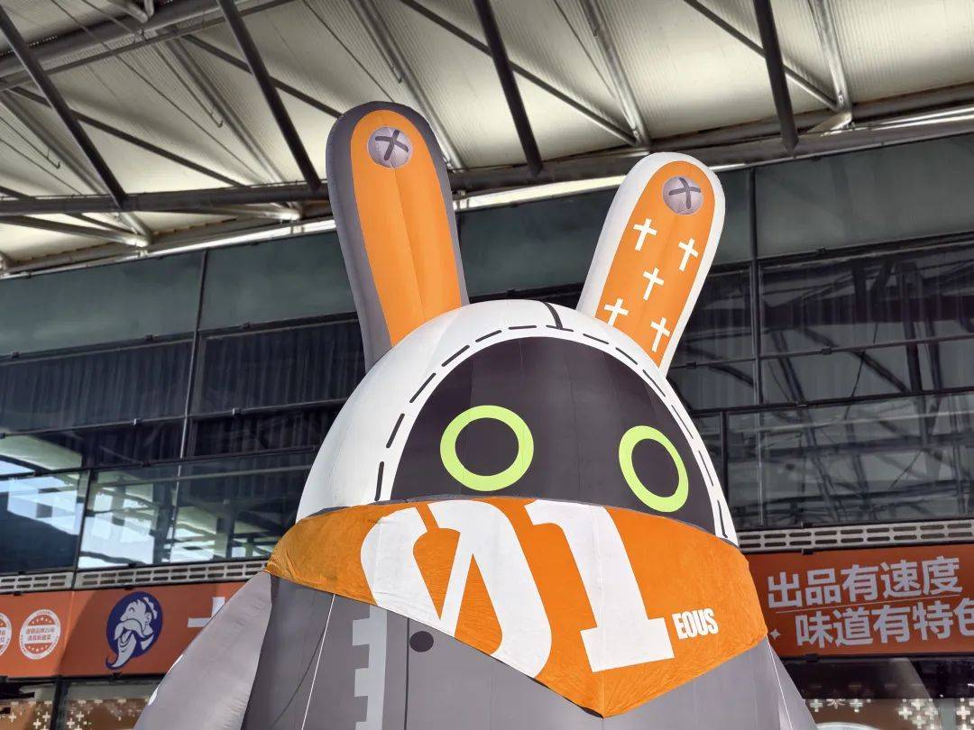 逛了一天ChinaJoy，最后被吸引的居然是鸿蒙。。。
