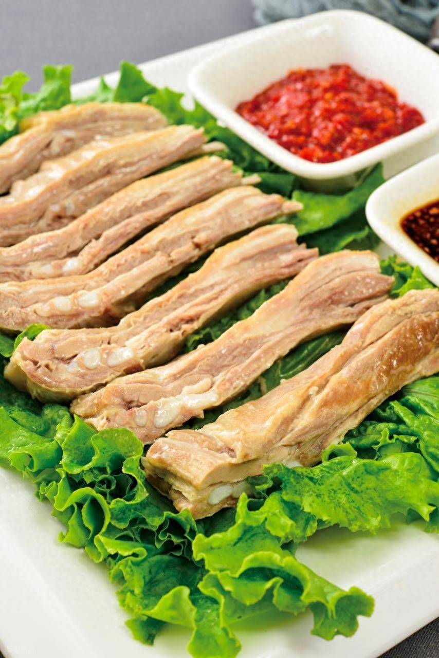 手扒羊肉——暖冬美食背后的技艺传承与创新