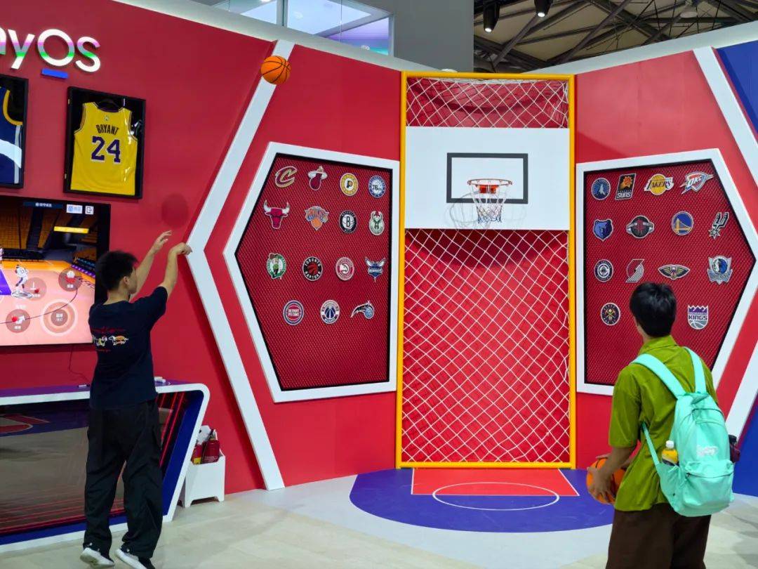 逛了一天ChinaJoy，最后被吸引的居然是鸿蒙。。。