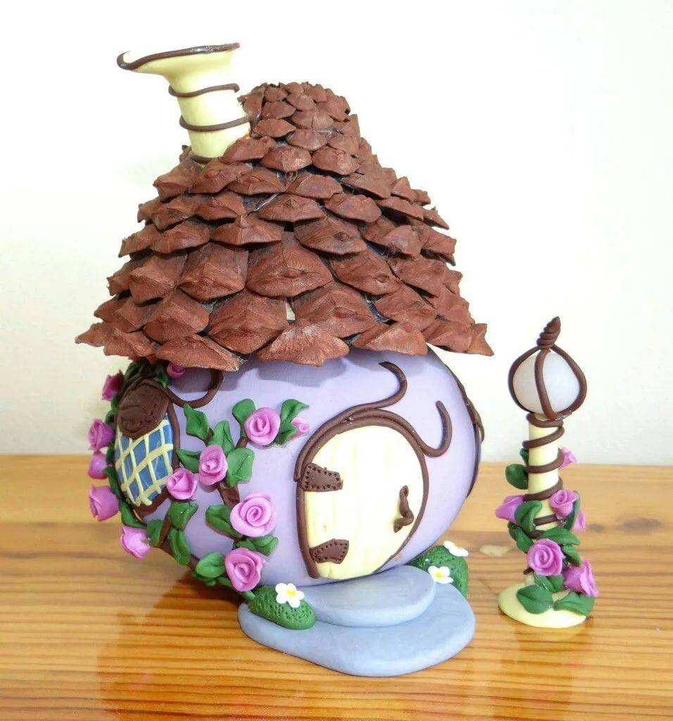 废旧的塑料瓶玻璃瓶易拉罐用完都别乱扔,改一改就有无数个童话小屋