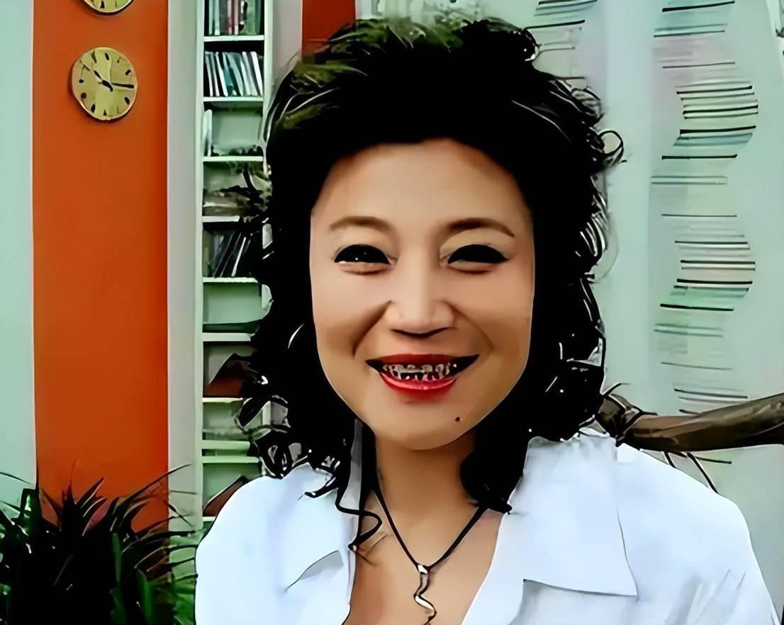 饭喂嘴里都不会吃,和王为念离婚 艺名被收的小香玉,终是自食恶果