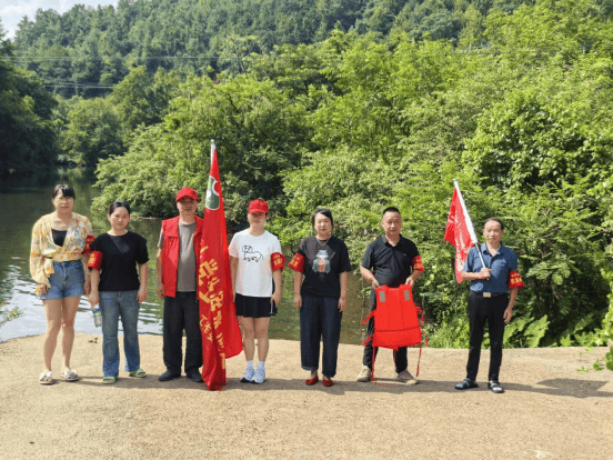 万村乡人大：织密防溺水“安全网”，做水域安全“守护者”