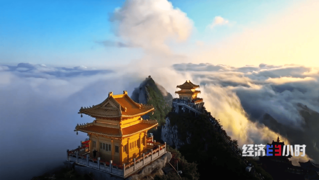 经济导航丨“冷凉资源”变“热经济” 这些避暑胜地如何打造旅居新业态？