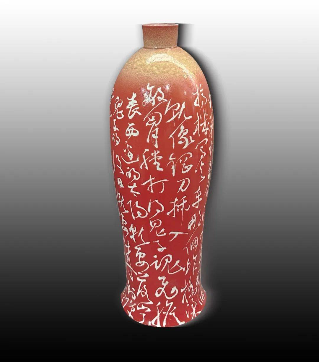 纪念中国人民抗日战争暨世界反法西斯战争胜利80周年主题陶瓷展在景德镇美术馆开幕