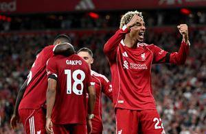利物浦4-2英超开门红！8000万法国锋霸首秀轰传射！5大联赛回来了