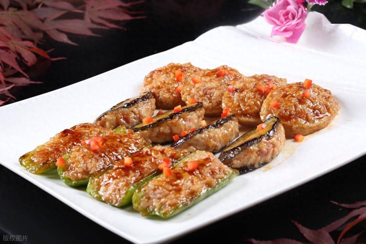 河源客家酿三宝,豆腐茄子辣椒全塞满肉,妈妈的味道!