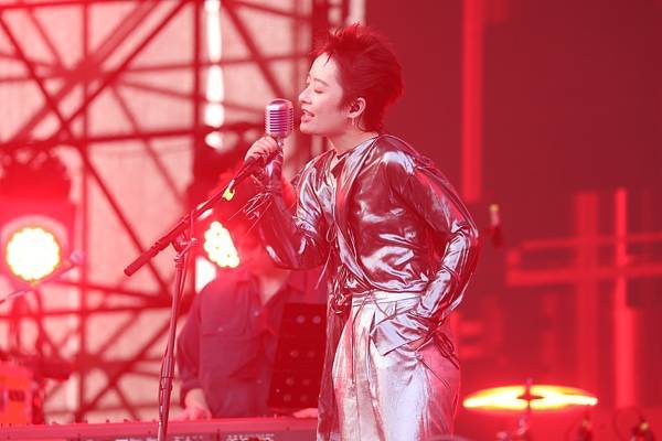 曾轶可演唱会取消主办方回应 曾轶可演唱会被观众齐喊退钱？