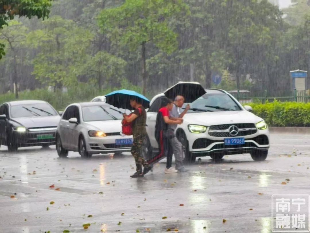 “双台风”或接连生成！广西再迎强对流天气