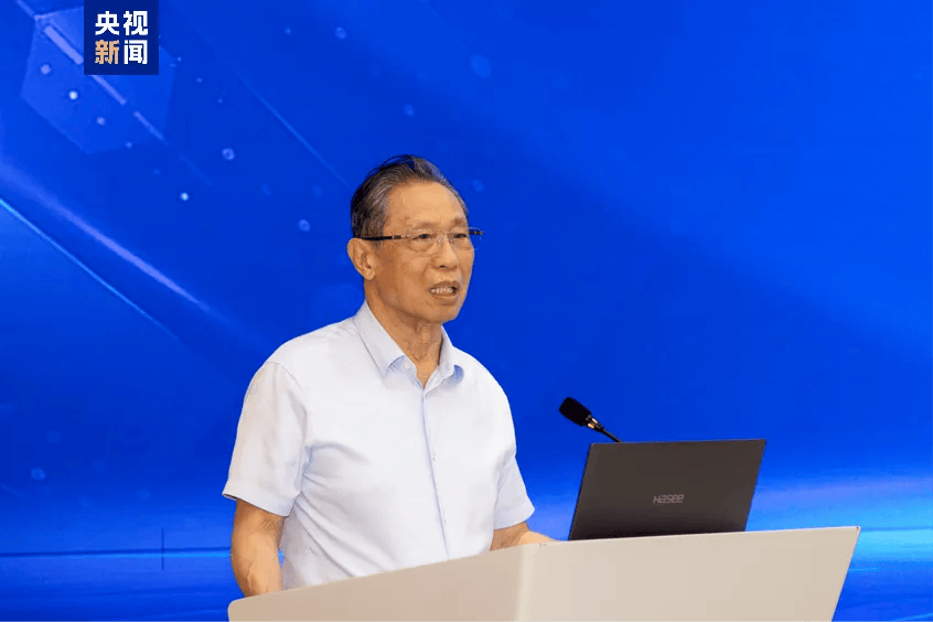 钟南山：我年届90还不觉得自己老