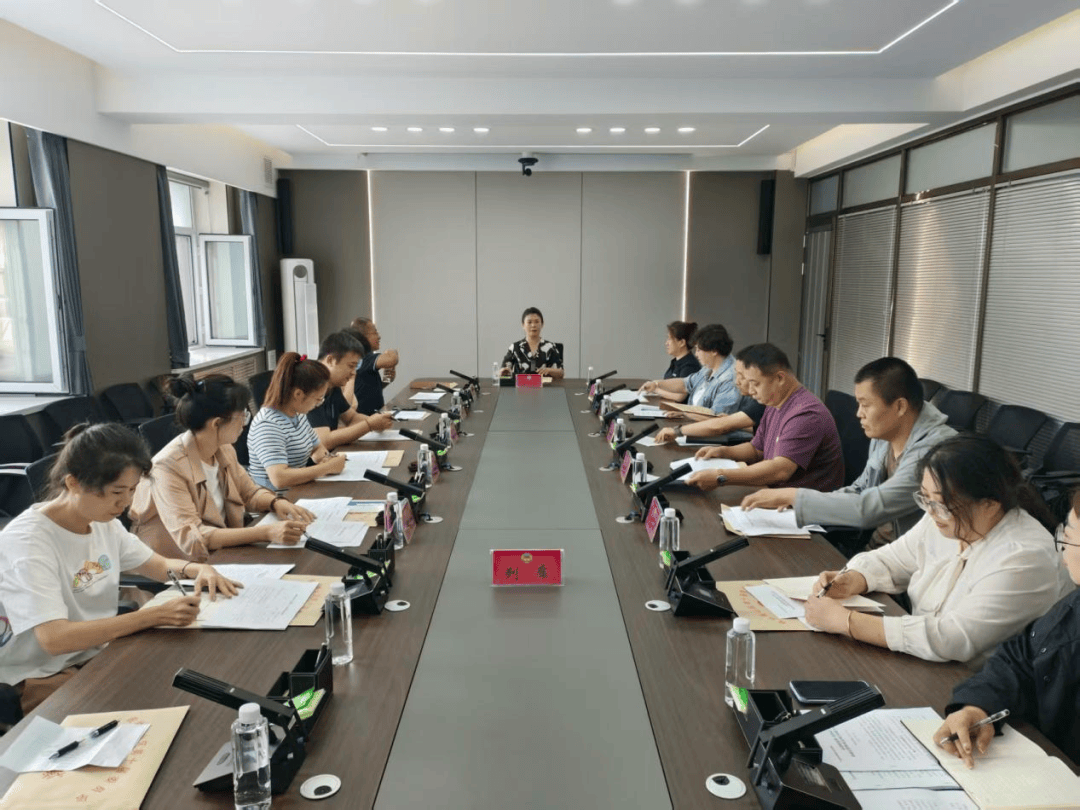 南山区政协召开十届第二十次常委会