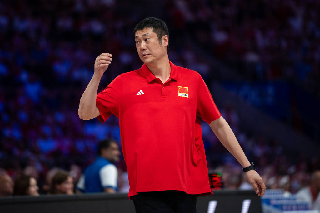 中国女排迎来世锦赛严苛挑战，李盈莹回归但还需慢慢来