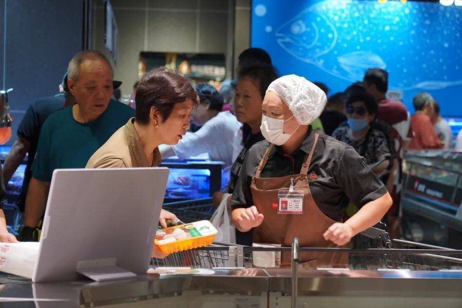 定了！上海三区接连宣布：开业！人山人海预警，市民激动：不用跑大老远抢爆款了
