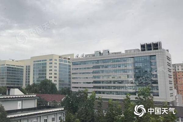 今日处暑北京暑热暂消最高温29℃ 阴雨在线外出需带好雨具