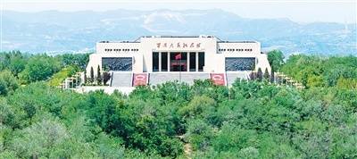 把伟大抗战精神一代代传下去（铭记历史 缅怀先烈）