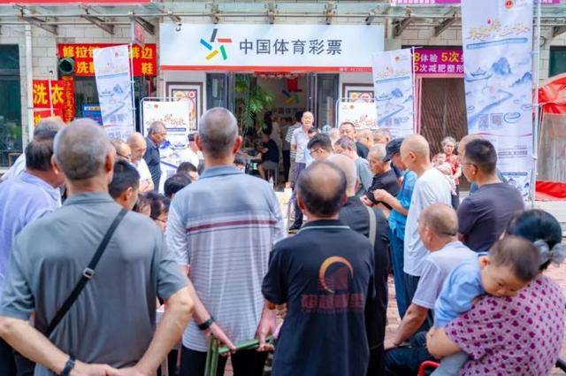楚河汉界起风云，荥阳街头这场对弈藏着满城象棋魂