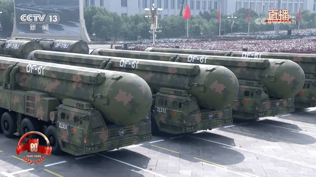 潜射洲际导弹巨浪-3亮相！我国陆海空“三位一体”战略核力量首次集中展示