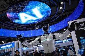 新华全媒+丨2025全球工业互联网大会在辽宁沈阳开幕