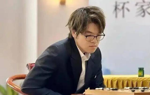 申真谞冲击第九冠_柯洁职业生涯转折点_围棋柯洁lg