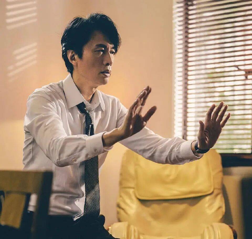 黄子华栋笃笑从票房毒药到破纪录者_黄子华栋笃笑2026《洗燥》dvd_黄子华电影作品票房纪录分析