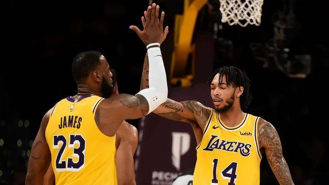 史诗级转折！19年勇士王朝崩塌，莱纳德两记绝杀缔造猛龙神话