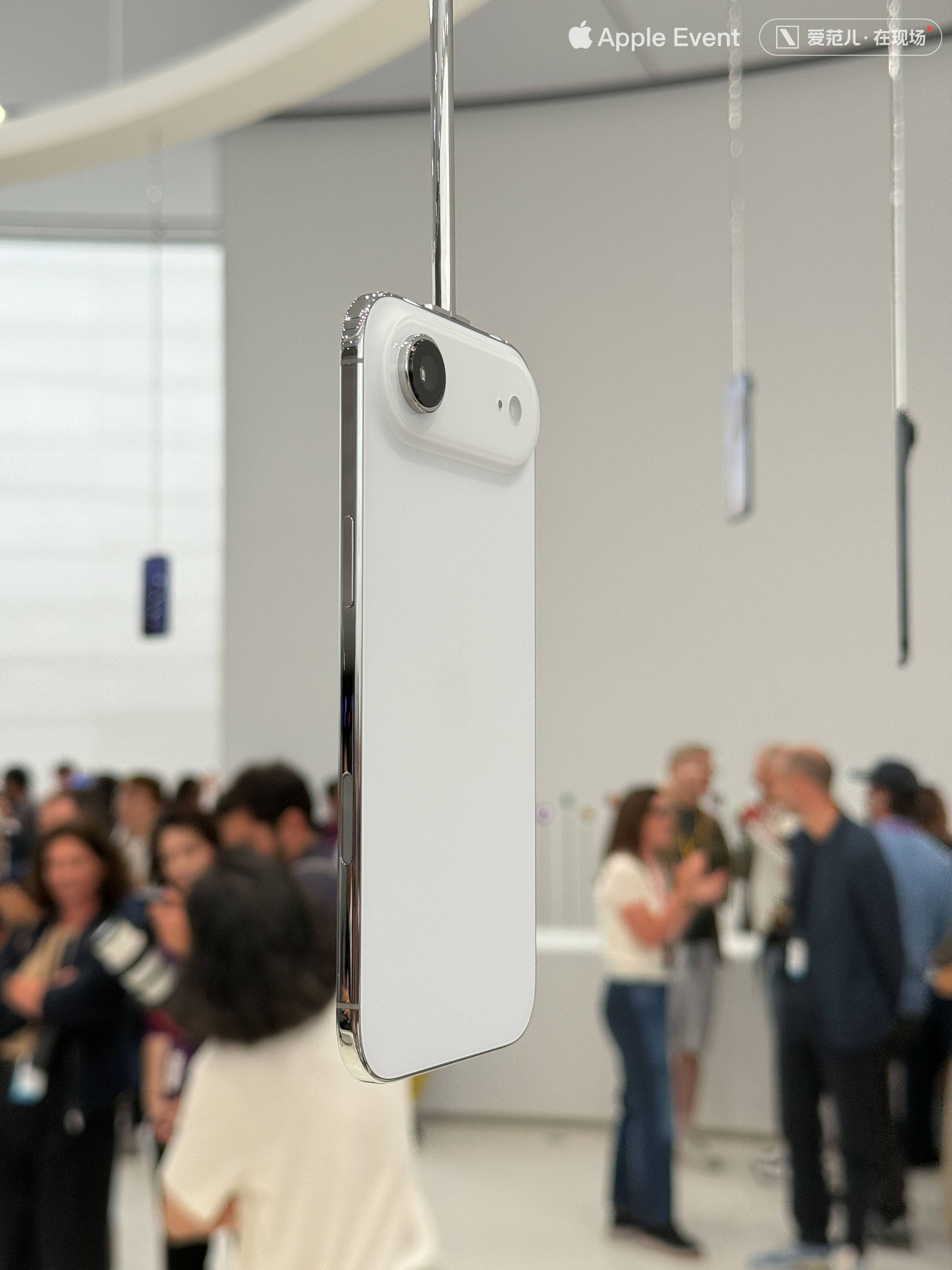 iPhone 17 系列首发评测：你这是典型的「安卓」iPhone