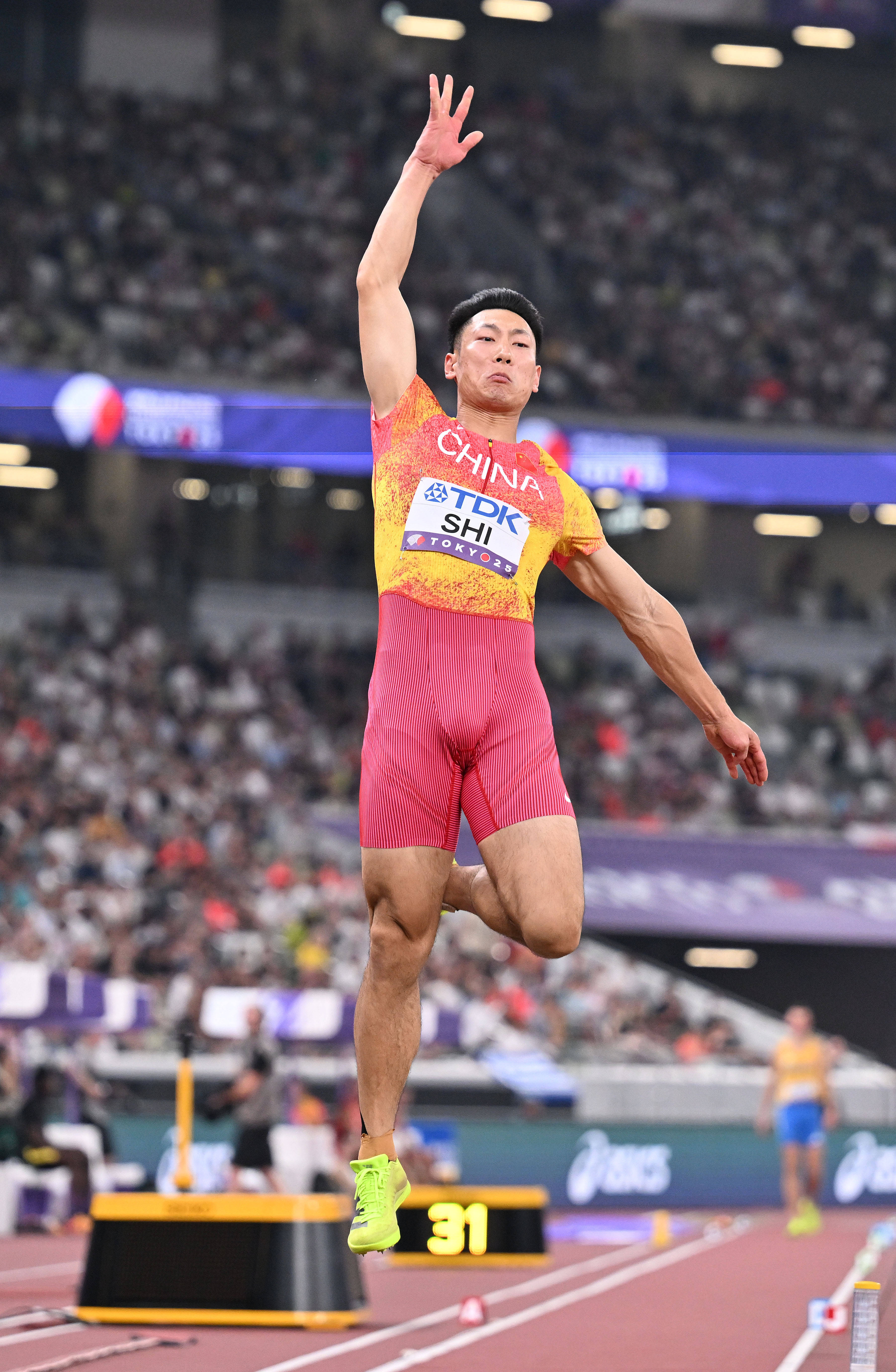 石雨豪获得男子跳远季军